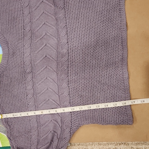 Derek Heart Batwing Sweater - Picture 7 of 9